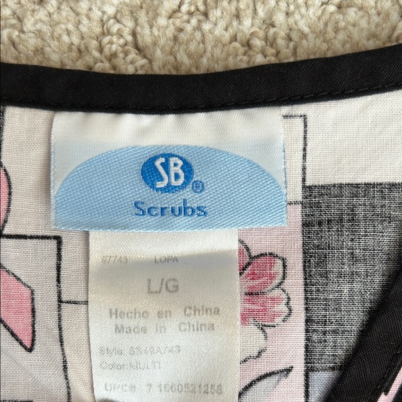 SB Scrub top - Picture 2 of 3